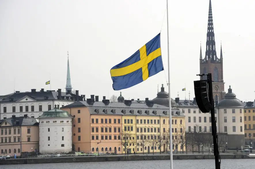 Švédsko chce obmedziť sociálne dávky imigrantom neeurópskeho pôvodu