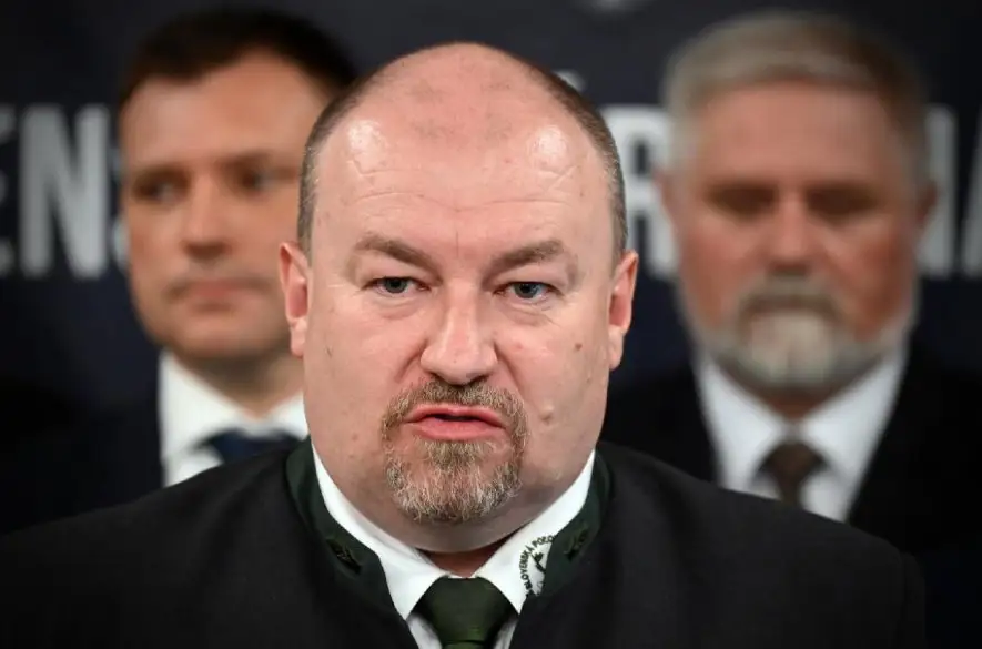 R. Huliak v prípade nevymenovania za ministra podá ústavnú sťažnosť