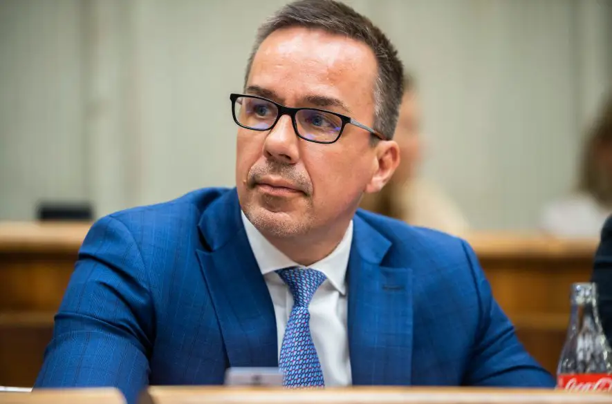 Minister práce Erik Tomáš: Môj prvý krok vo funkcii je pomoc ľuďom postihnutým zemetrasením