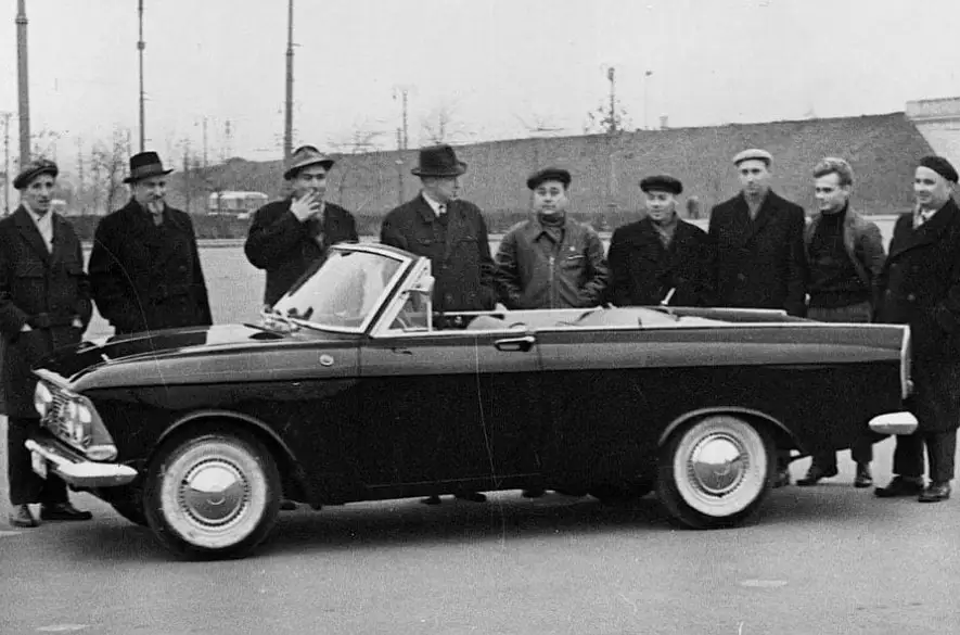 Najdivnejšie komunistické autá: Rusko nie je len Moskovič, lusuxné limuzíny proletariát nevlastnil