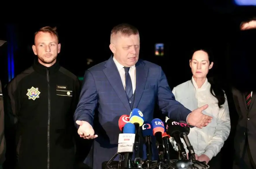 Premiér Fico a minister vnútra Eštok avizujú nasadenie masívnej sily na hranici s Maďarskom