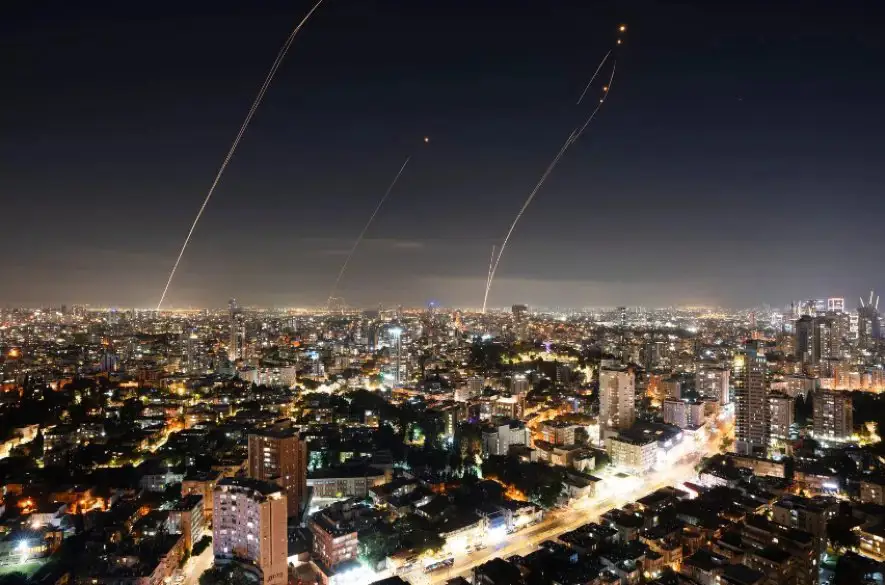 Militanti z Gazy opäť vypálili rakety na pohraničné oblasti Izraela