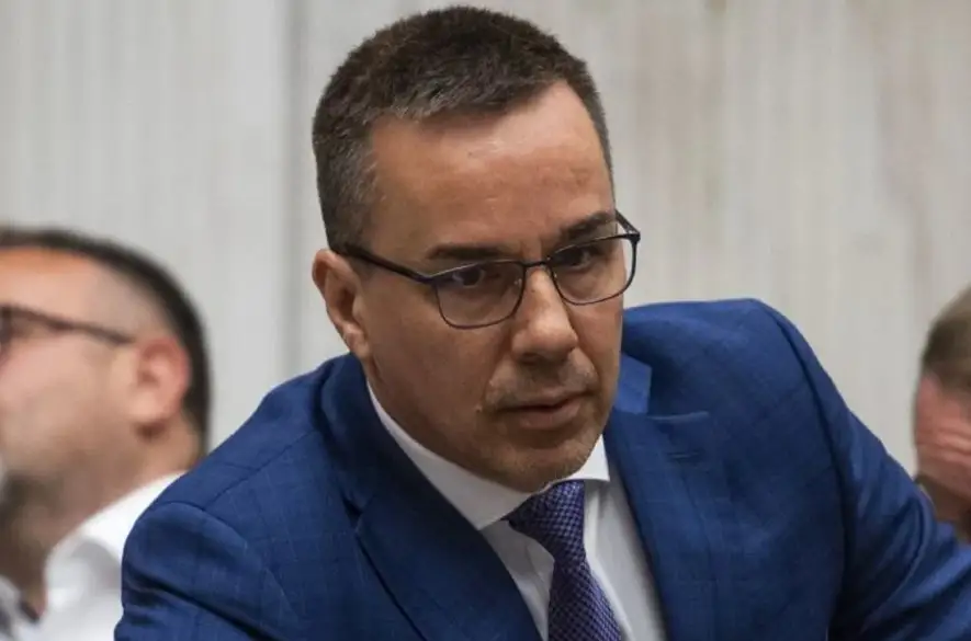 Minister práce Tomáš: Sociálna poisťovňa nemôže vyplatiť v 2023 plný 13. dôchodok