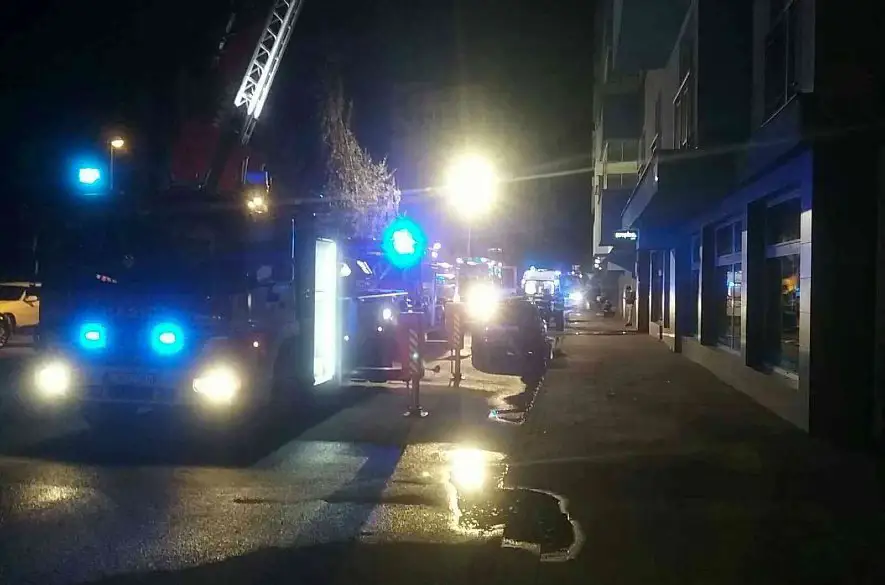 V byte v Liptovskom Mikuláši včera horelo, zasahovať museli hasiči