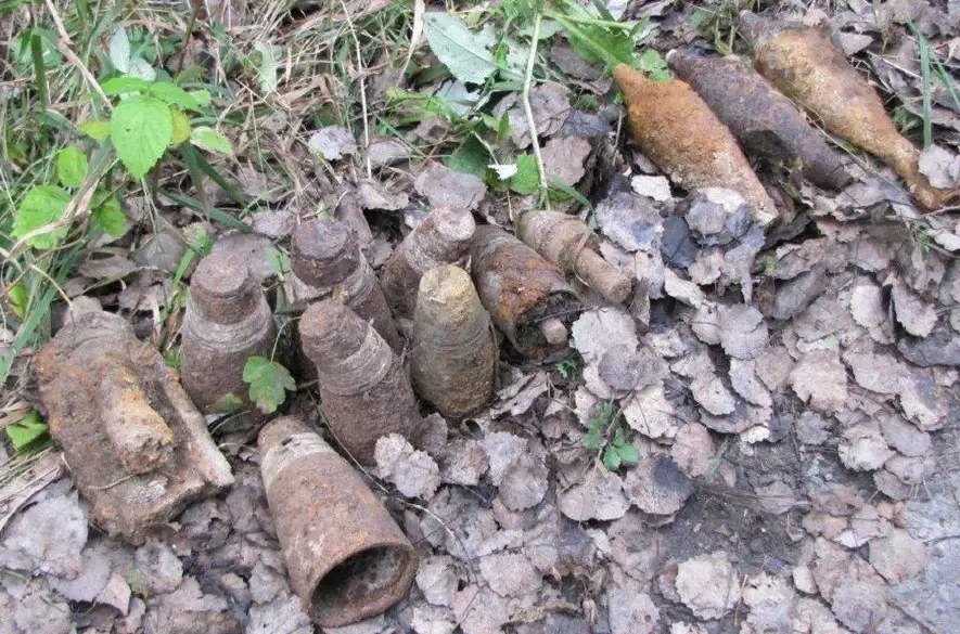 Pri prieskume severného obchvatu pri obci Fintice bola nájdená delostrelecká munícia