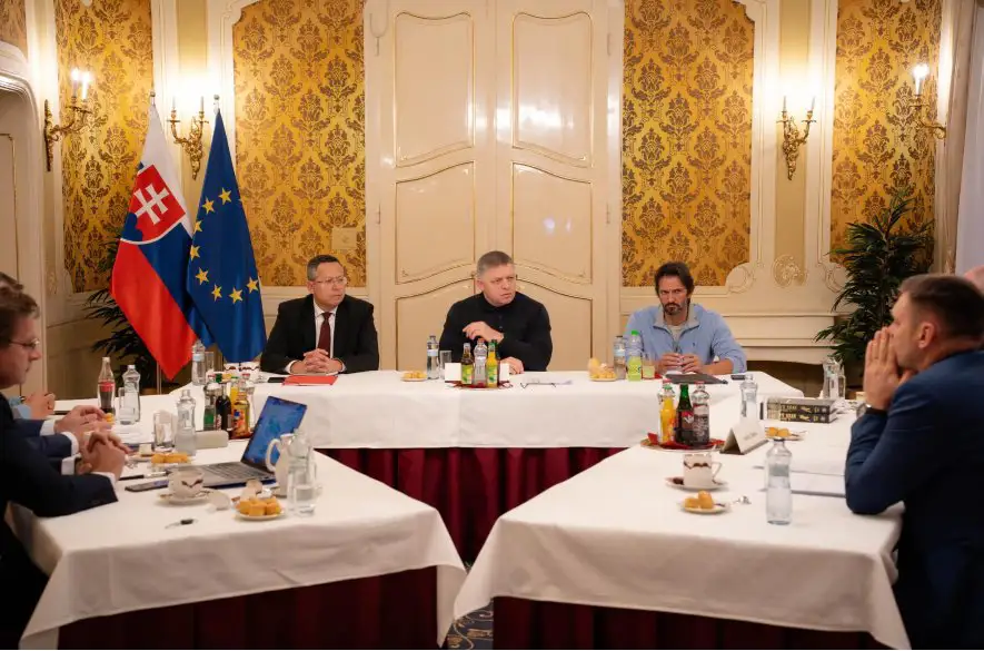 Ako by sme volili v novembri 2023?   Voľby by vyhral opäť  Smer