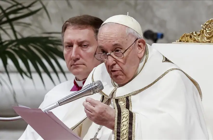 Má Pápež František zmysel pre humor? Pápežova momentálna angažovanosť na Strednom východe