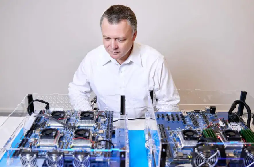Kompletný softvérový balík Tachyum Prodigy vstupuje do testovania