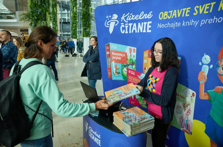 Reportáž: Fenomenálne Spievankovo pokrstilo novú hovoriacu knihu Kúzelné čítanie a vyráža na vianočné turné
