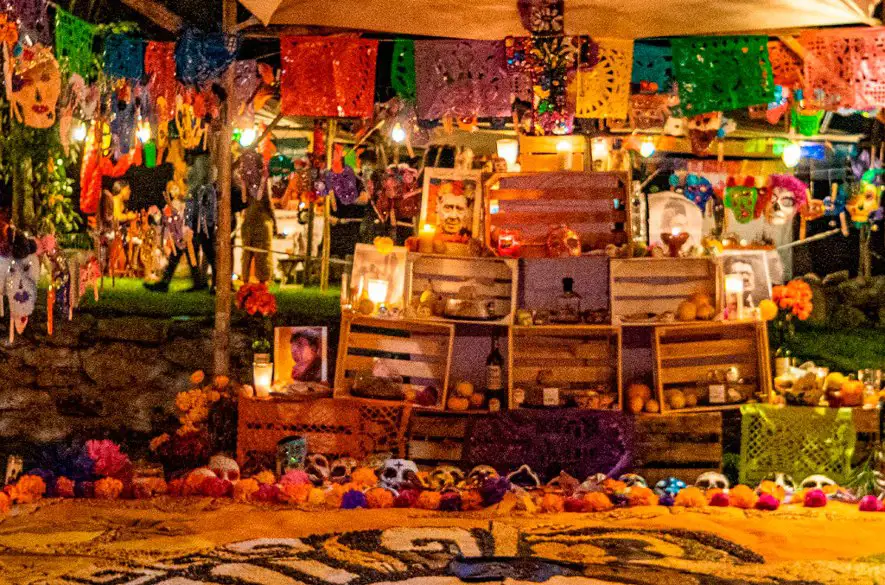 Día de Muertos: Deň mŕtvych v Mexiku ako pestrofarebná tradícia. V akom ročnom období navštíviť túto oslavu?