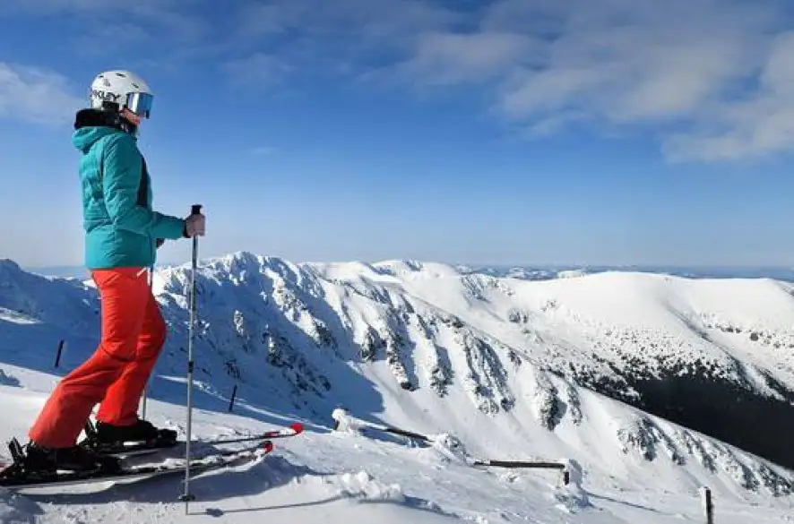 Viaceré lyžiarske strediská otvárajú v týchto dňoch zimnú sezónu