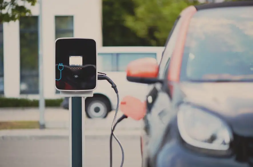 V elektromobilite nás predbehli susedné krajiny, dotujú ju z plánu obnovy