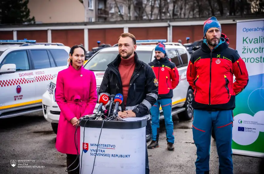 Horská záchrana na Slovensku sa zrýchli a skvalitní. HZS je posilnená o nové záchranné terénne vozidlá