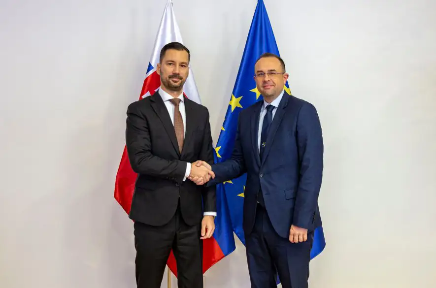 Štátny tajomník Rastislav Chovanec rokoval so zástupcami slovenských exportérov: Pripravujeme súbor opatrení na zlepšenie ekonomickej diplomacie