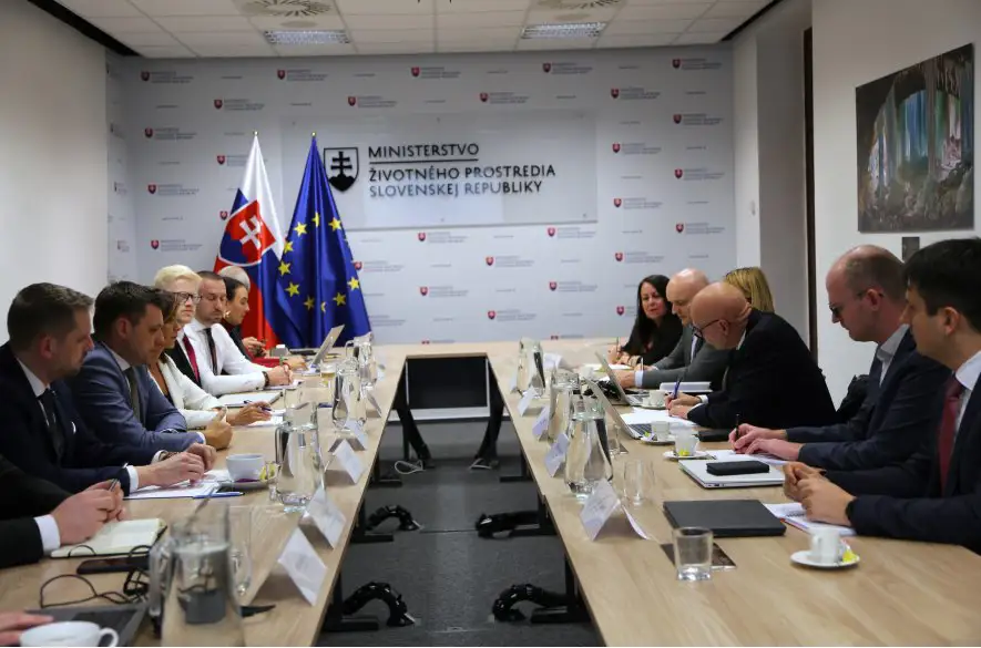 Minister Tomáš Taraba rokoval s riaditeľom švédskej automobilky Volvo Car,  posudzuje sa vplyv investície na životné prostredie