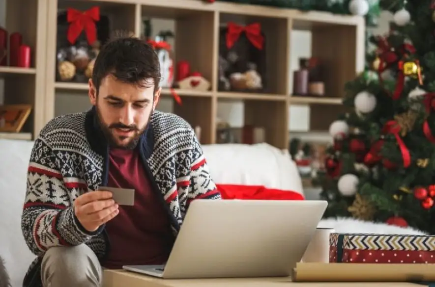 Mnoho spotrebiteľov si Vianoce "spríjemňuje" úverom. Na čo by si mali dať pozor a kedy sa úveru radšej vyhnúť?