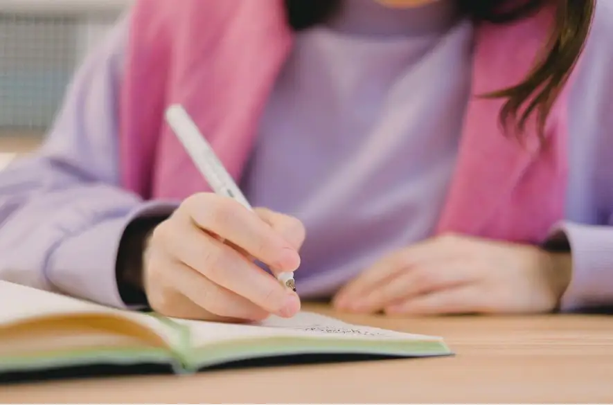 Ministerstvo školstva vyriešilo problém s učebnicou občianskej náuky ohľadne pojmov o rodine