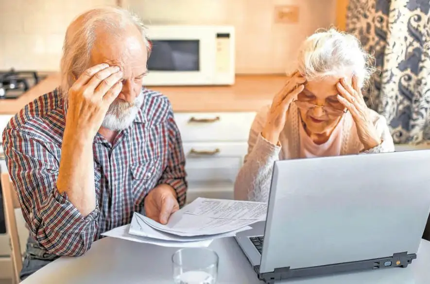 Úspech bratislavskej krajskej kriminálky! Za podvody na senioroch si traja podvodníci tohtoročnú vianočnú večeru užijú zrejme za mrežami väzenia