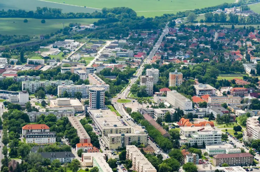 Enviropolícia začala trestné stíhanie pre nelegálnu skládku plastového odpadu v okrese Galanta