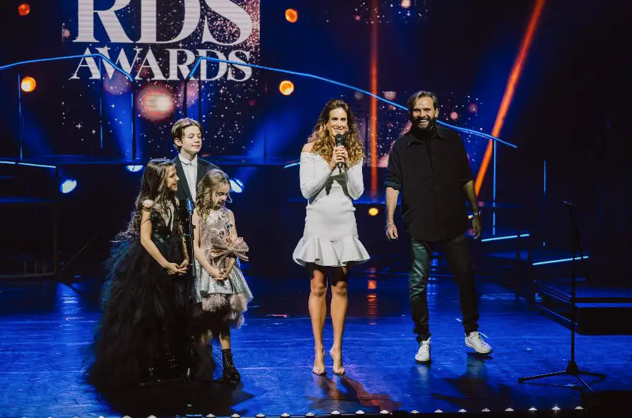 EXKLUZÍVNE: Vianočná show Domu umenia RDS v réžii Jána Ďurovčíka si vyslúžila standing ovations! (+VIDEO)