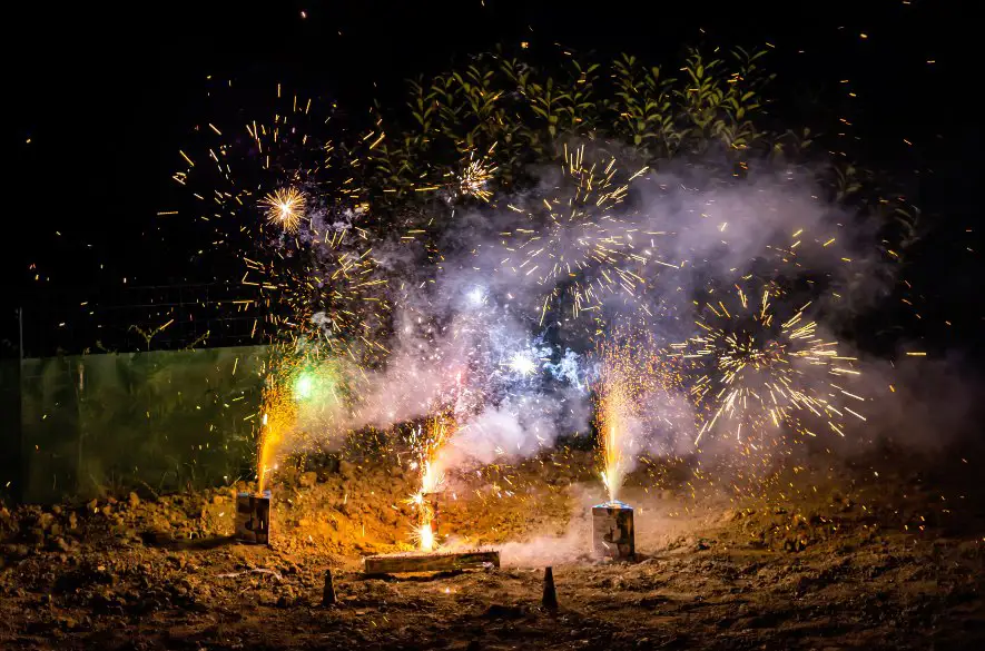 Zábavná pyrotechnika na Silvestra – zábavná len pre niekoho
