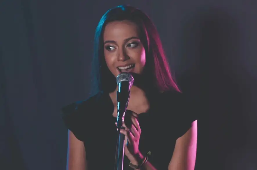 Mladá speváčka SimonA je novým zjavom na hudobnej scéne. Vydáva svoju prvú skladbu s názvom Everything to lose