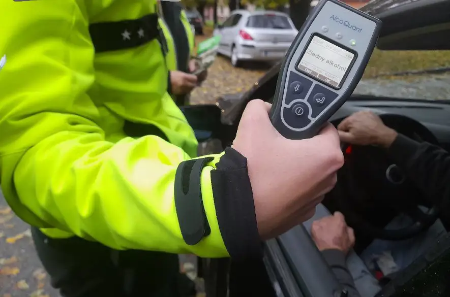 Polícia s Vami bude aj počas osláv Silvestra a Nového roka. Vyzýva však počas týchto dní k opatrnosti a zodpovednosti