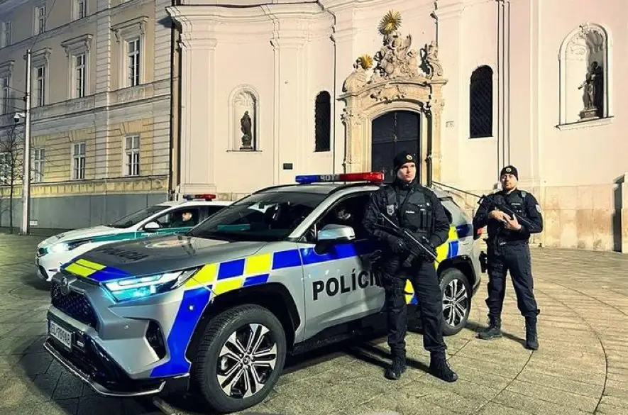 Bratislavská polícia prijala  počas Silvestrovskej noci 120 telefonických volaní