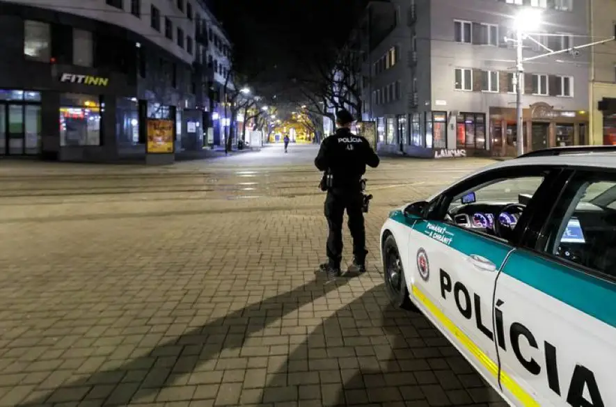 38 ročný muž z Bratislavy okradol masérku. Muža napokon dolapili policajti a teraz čelí trestnému stíhaniu