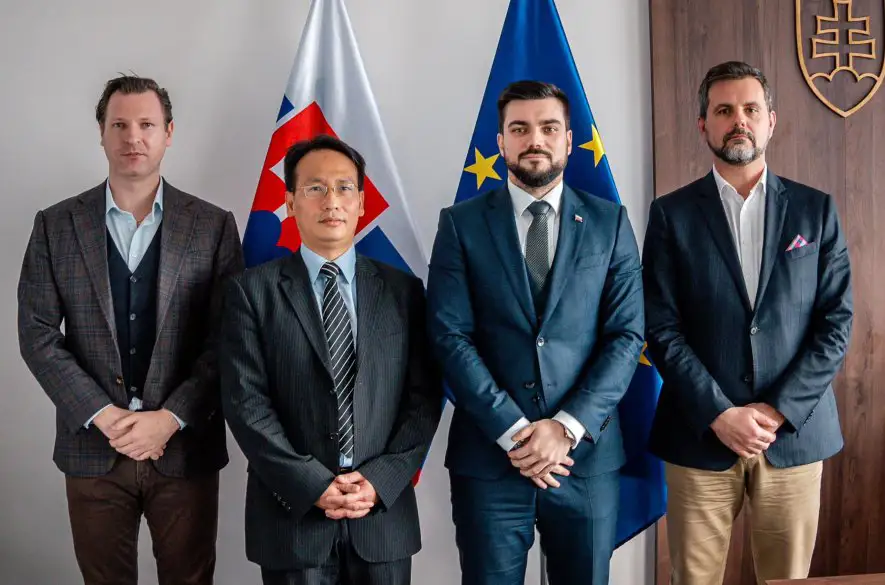 Spolupráca ministerstva a firiem chce posilniť a podporiť rozvoj talentovaných slovenských podnikov
