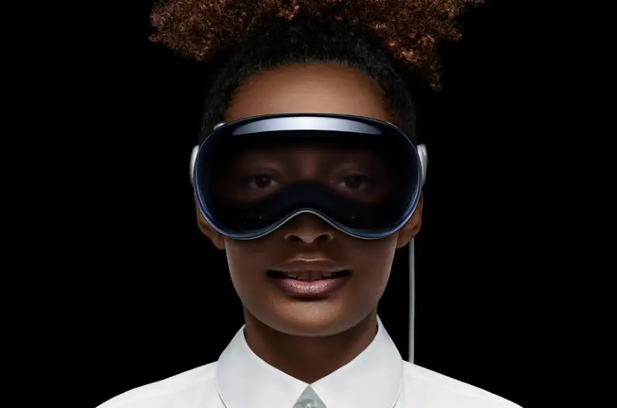 Apple Vision Pro: Vieme, kedy bude najdrahší AR headset od Apple v obchodoch!