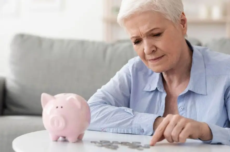 Sadzba príspevkov na starobné dôchodkové sporenie (II. pilier) bude v roku 2024 vo výške 4 percent