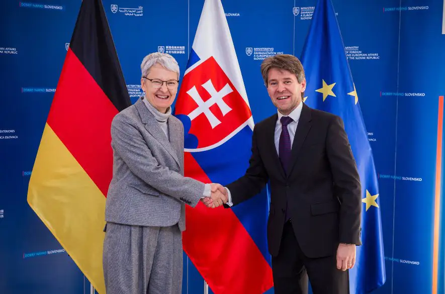 Štátny tajomník Marek Eštok prijal nemeckú veľvyslankyňu: Silné ekonomické vzťahy doplnil výrazný bezpečnostný rozmer