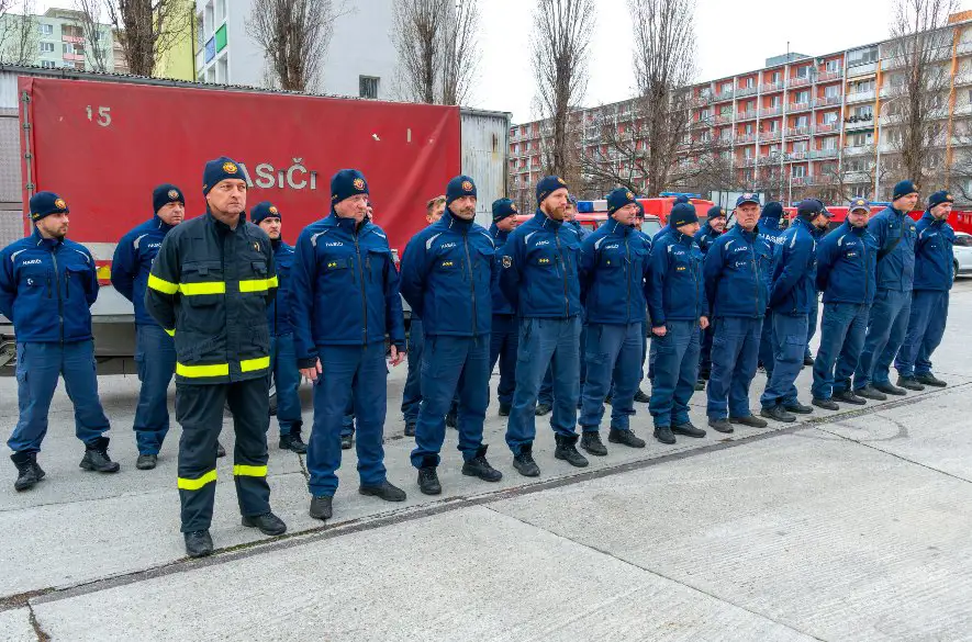 Slovenskí hasiči vyslaní na pomoc Francúzsku odčerpali z oblastí postihnutých povodňami takmer 1 milión kubíkov vody