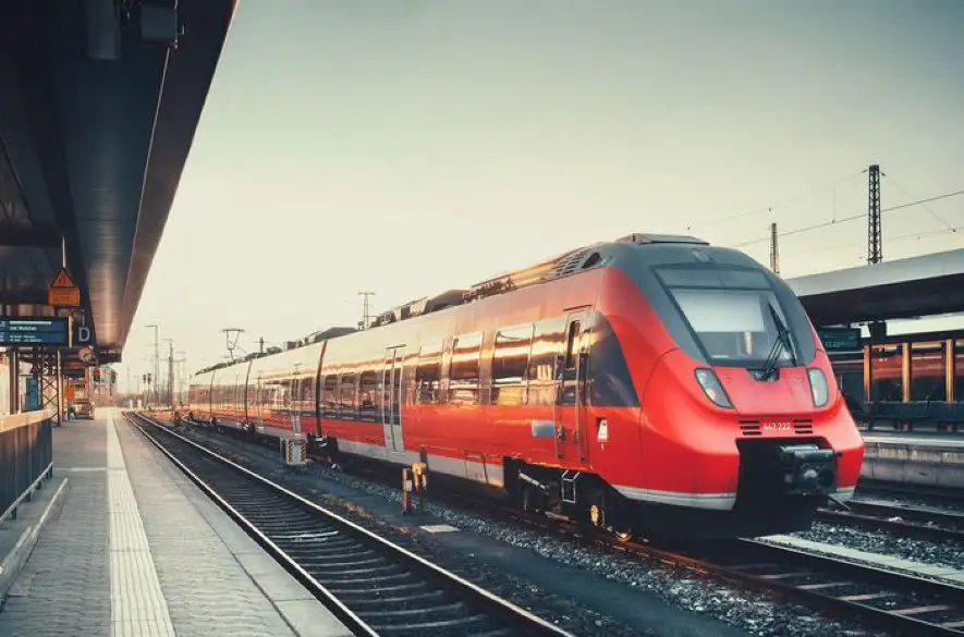 Poslanec NR SR Marek Lackovič: Železničná trať Bratislava - D. Streda - Komárno akútne potrebuje druhú koľaj