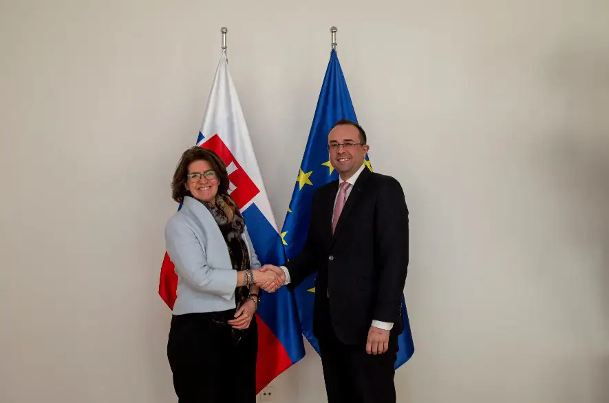 Štátny tajomník Rastislav Chovanec rokoval s holandskou veľvyslankyňou: Chceme zintenzívniť príchod nových investícií