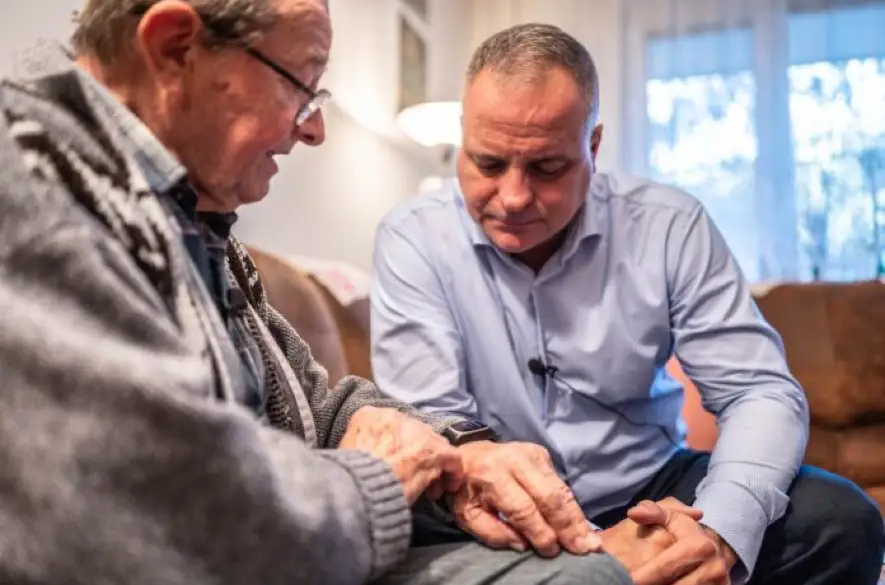 Hodinky, ktoré zachraňujú život: Zabezpečia pomoc v krízovej situácii