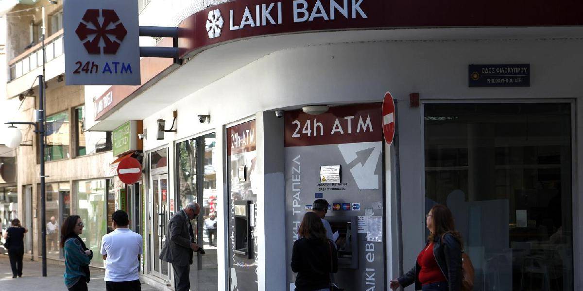 Veľkí vkladatelia v cyperských bankách stratia 8,3 mld. eur