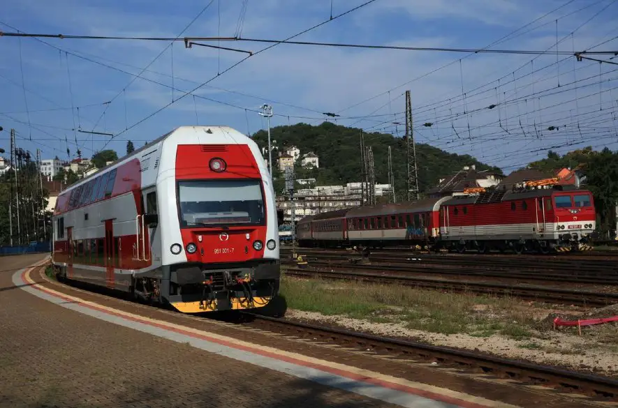 Zlodej na železničnej trati Lučivná - Svit spôsobil prevádzkovú výluku