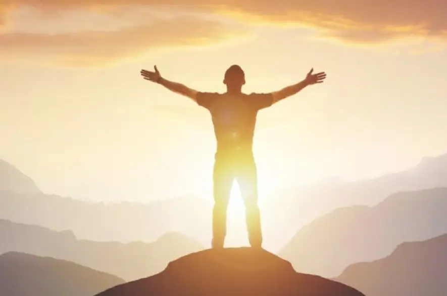 Zmysel života a prečo ho nebrať tak vážne: Nekončiace radosti a sila okamihu sú základom spokojného človeka