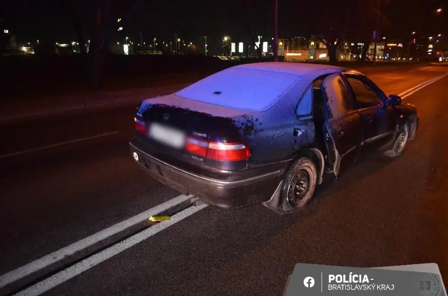 Mladý vodič z Ukrajiny včera v Bratislave spôsobil nehodu. Za úmyselný prečin ohrozenia pod vplyvom návykovej látky mu hrozí dvojročný trest