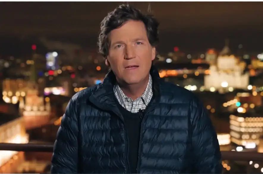 Tucker Carlson prepisuje dejiny žurnalistiky. Vysvetlil pozadie rozhovoru s Vladimirom Putinom