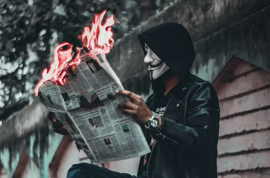 Hackeri prerušili televízne streamovacie služby falošnými správami o vojne v Gaze