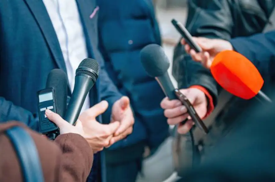 Novinári z celého sveta podporili koncept mierovej žurnalistiky. V čom spočíva jej účel?