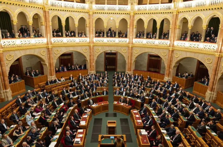 Maďarský parlament schválil kandidatúru Švédska do NATO
