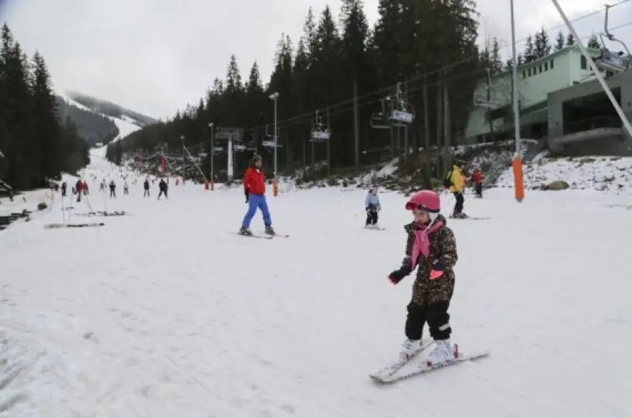Slovenské lyžiarske stredisko Jasná víta čínskych turistov. Na svoje si na ňom príde naozaj každý