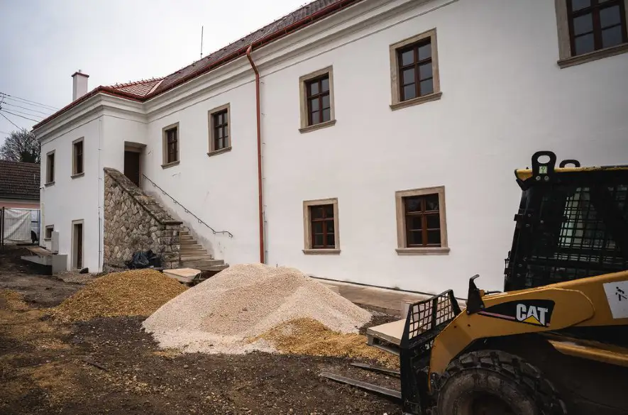 Rekonštruovaný Draškovičov kaštieľ v Čachticiach privíta prvých návštevníkov už v apríli