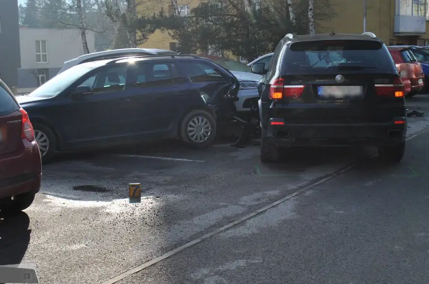 Mladá žena bez vodičského oprávnenia po dopravnej nehode v Tvrdošíne nafúkala 1,31 promile