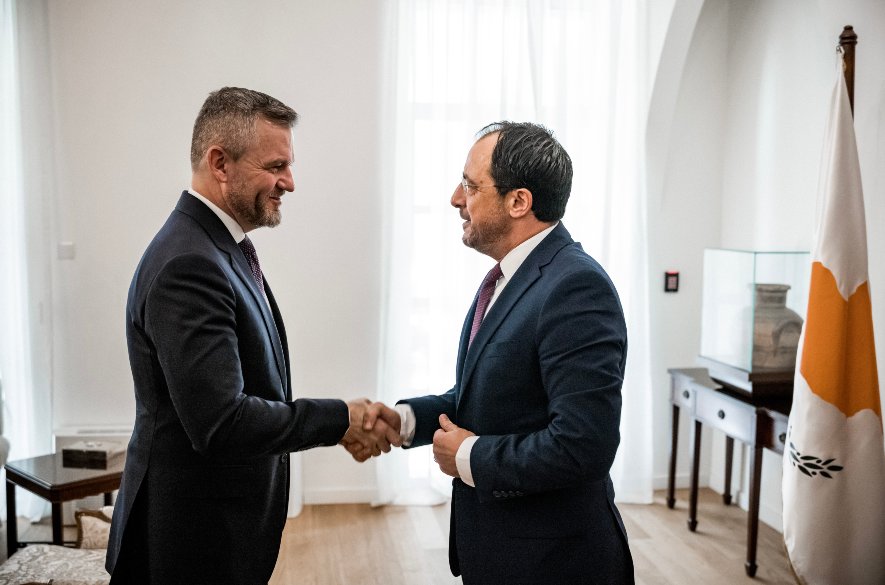 Cyperský prezident Christodoulides debatoval s predsedom parlamentu Pellegrinim najmä o migrácii