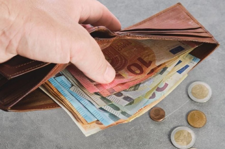 Živnostníci si v budúcom roku opäť priplatia, minimálne odvody sa zvýšia o desiatky eur mesačne